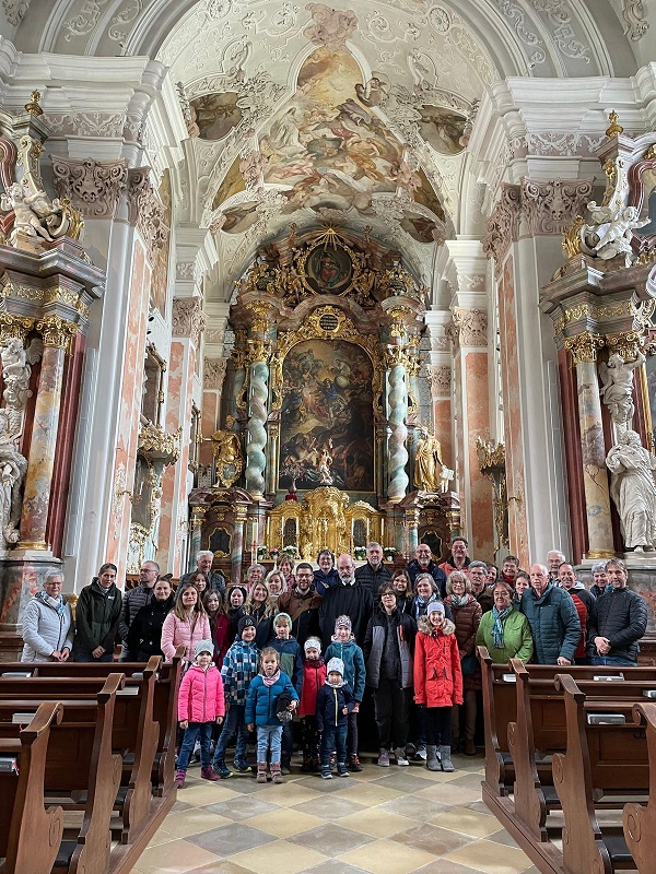 Bild "Pfarrei Achslach:Chorausflug_n._Metten_21.04.2024.jpeg"